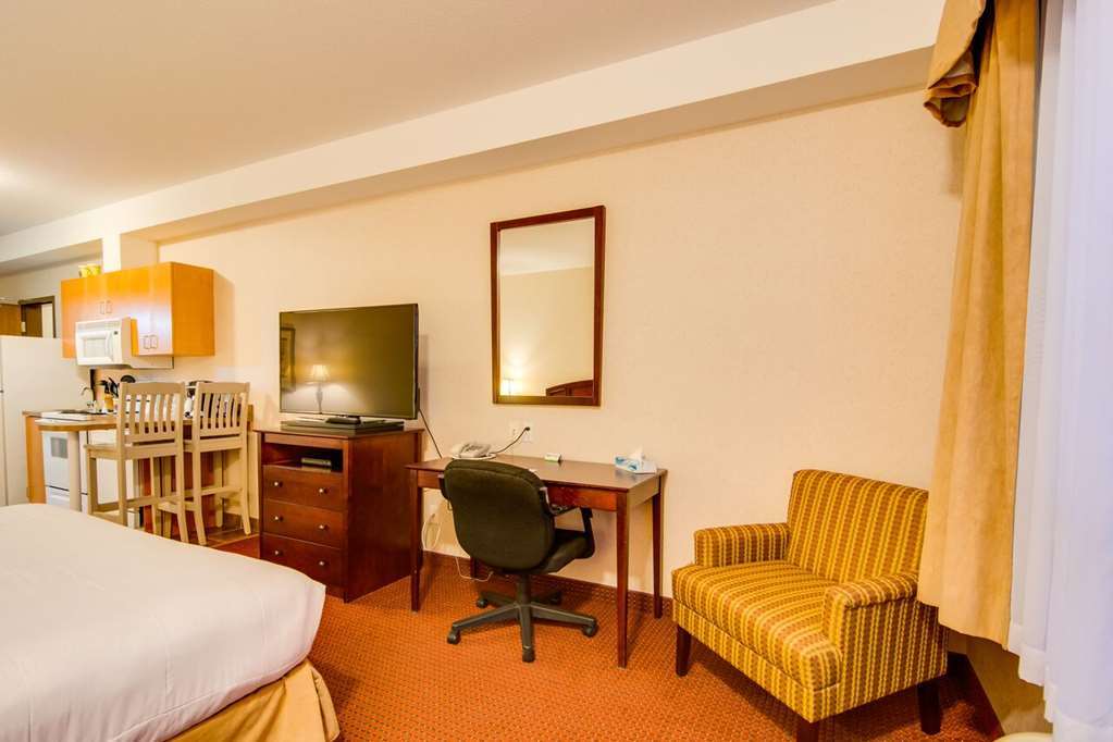 Peavine Inn & Suites High Prairie Cameră foto